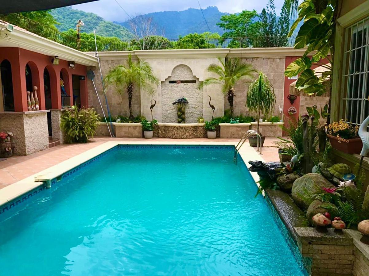 Refugio De La Montana B&B Сан-Педро-Сула Экстерьер фото