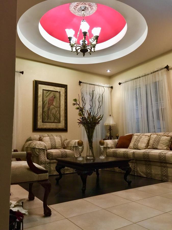 Refugio De La Montana B&B Сан-Педро-Сула Экстерьер фото